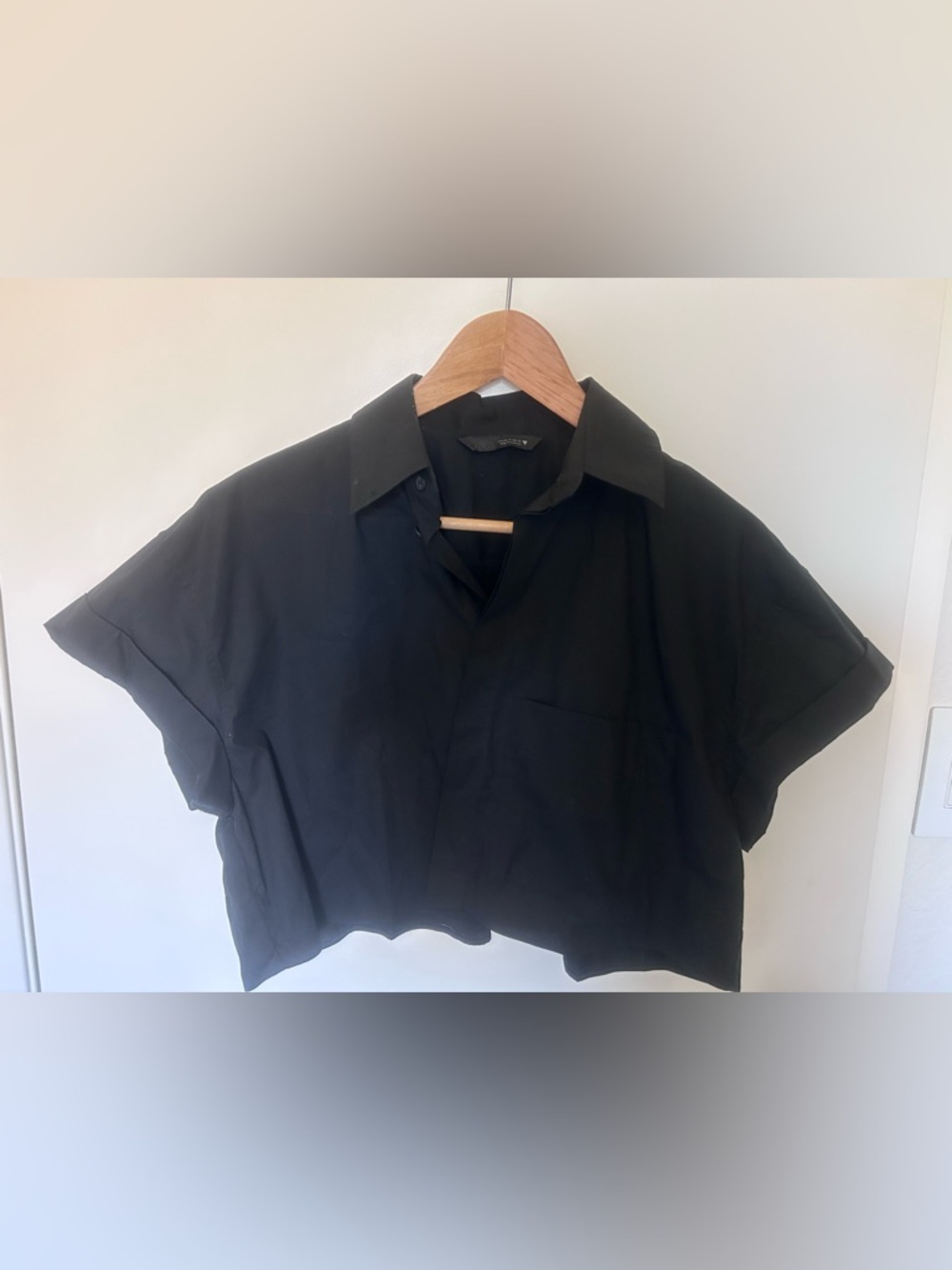 NEW Zara Cropped Button UP